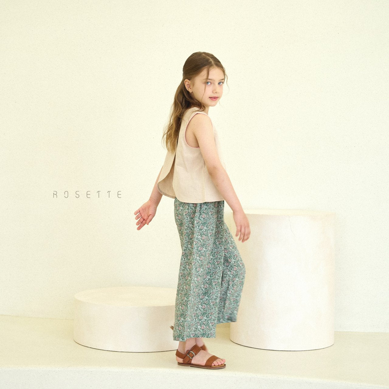 Miniel Sleevless Linen Pocket Top 미니엘 린넨 포켓탑