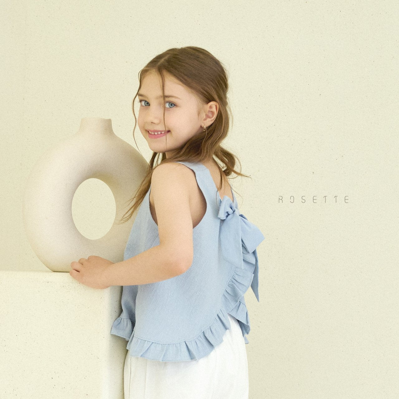 Polly Linen Sleevless Ribbon Blouse 폴리 백리본 나시탑
