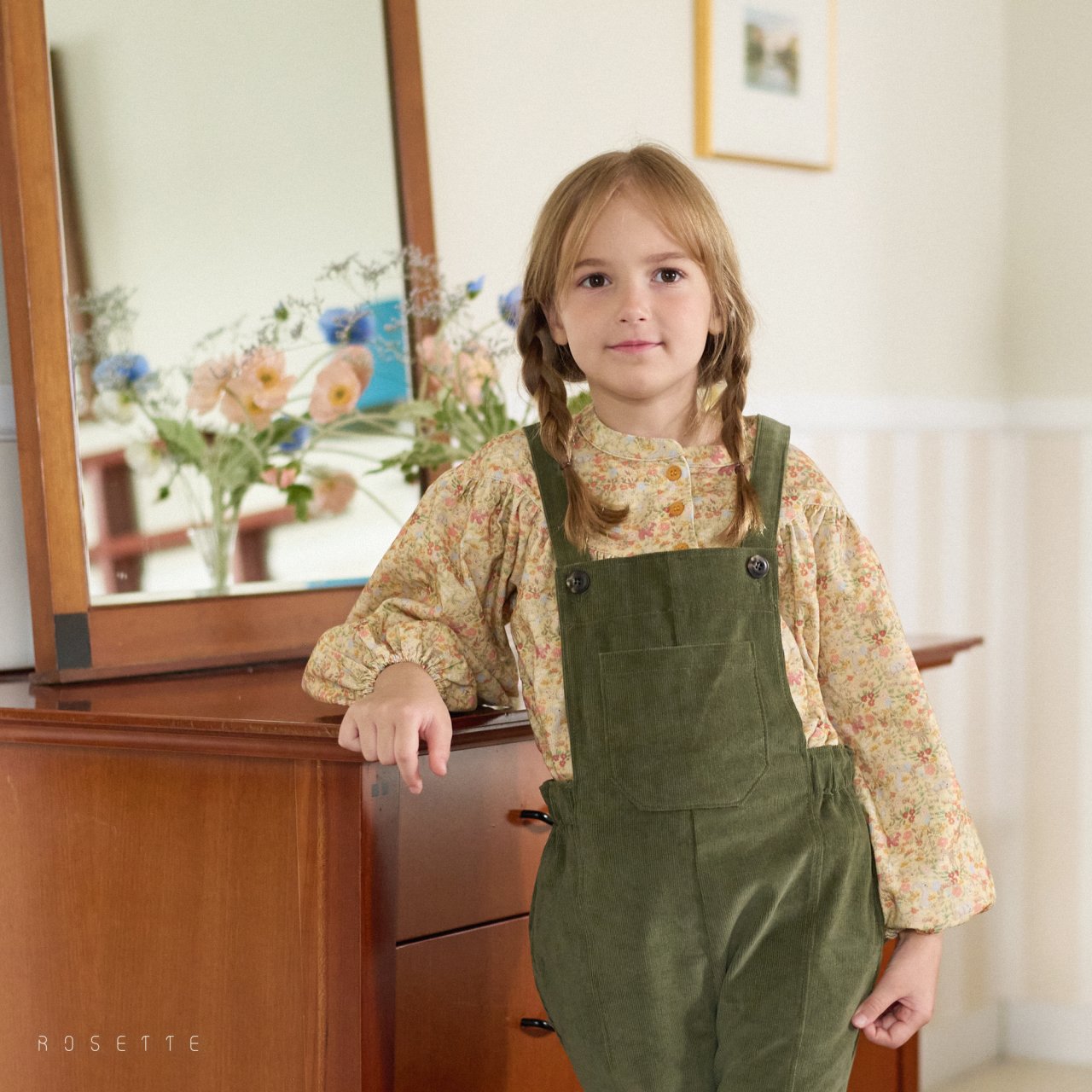 Rabbit Flower Blouse 레빗 플라워 블라우스